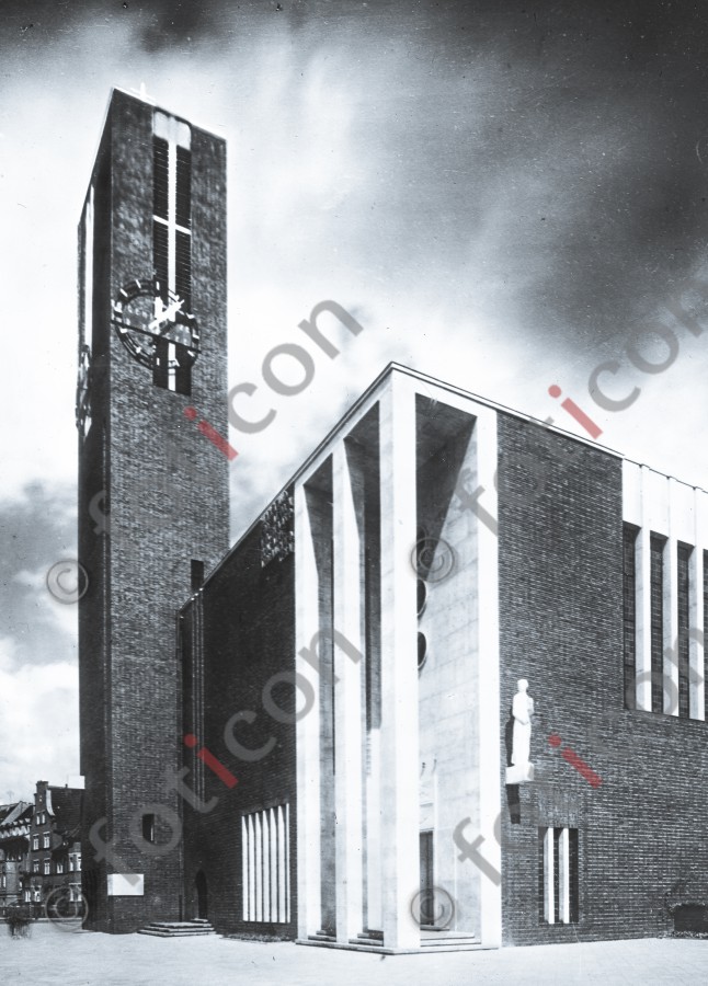 Die neue Matthäikirche ; The new Matthäikirche - Foto foticon-simon-340-070-sw.jpg | foticon.de - Bilddatenbank für Motive aus Geschichte und Kultur